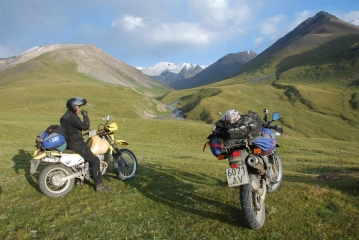 Kazachstan i Kirgistan - prawdziwa motocyklowa przygoda w magicznym kraju!
