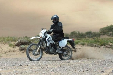 Kazachstan motocyklem - jazda bez trzymanki!